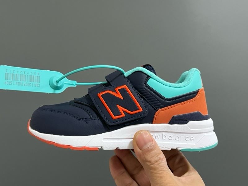 NEW BALANCE SHOES